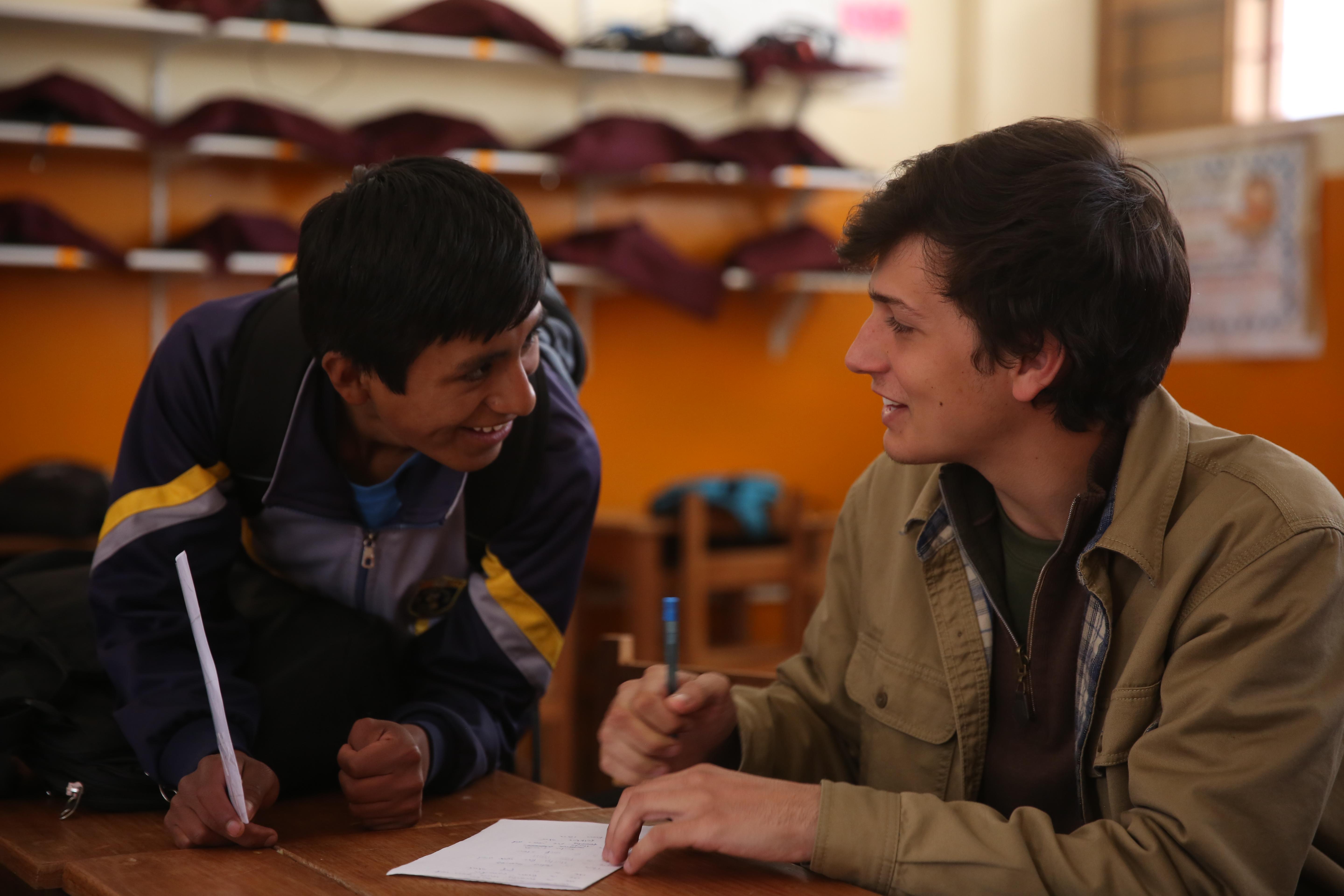 A student studying Spanish in Peru with Projects Abroad takes part in volunteer work in a local school. On the Spanish Language Course in Peru, a student also volunteers at a local school, teaching children.